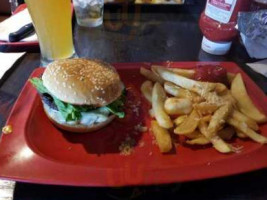 Red Robin Gourmet Burgers And Brews food