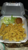 Lynns Seafood food