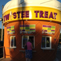 Twistee Treat Pinellas Park outside