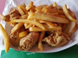 Harold's Chicken Shack food