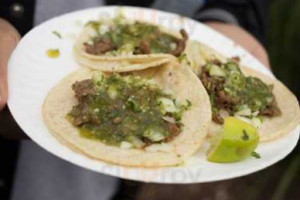 El Tonayense Taco Truck food