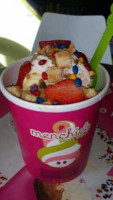 Menchie's Frozen Yogurt food