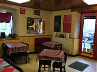 Le Bistrot de Lucas inside