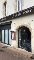 Le Petit Port food