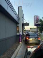 Taco Bell outside