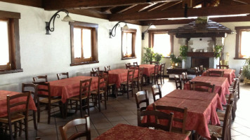 Trattoria Regina inside