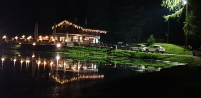 Lago Pianozes outside