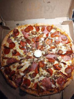 Round Table Pizza food