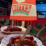 Witty's Bio Currywurst Wittenbergplatz Cibo