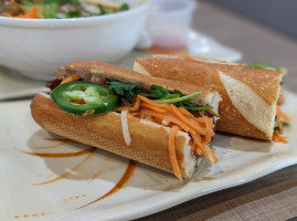 Phở Bánh Mì Chè Cali food