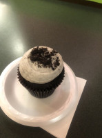 Smallcakes: A Cupcakery food