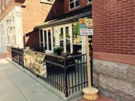 Clabber Girl Bake Shop outside