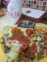 Cicis Pizza food