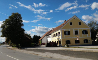 Zupanič Stanko S.p. Gostilna Pri Lipi outside