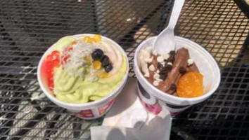 Sweet Frog Frozen Yogurt food