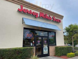 Jersey Mike's Subs outside