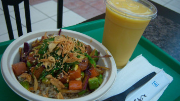 Shaka Healthy Eatery Victor food