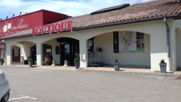 Restaurant Cave des Grands Crus Blancs outside