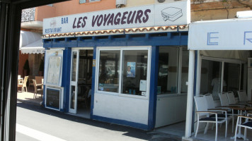 Les Voyageurs food