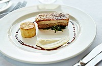 LB's Harbourview Restaurant - North Sydney Harbour View Hotel food