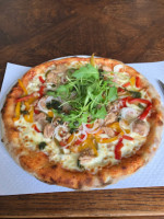 Mizzi Pizzeria food