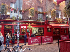 The Shack Temple Bar outside