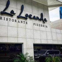 La Locanda outside