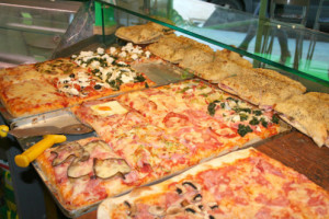 Pizza Dolce E Salado food