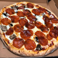 Giovanni's Pizza Of Boca food