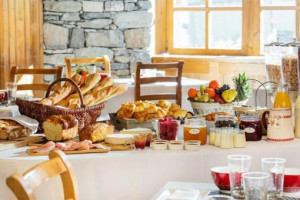 La Table De Mon Grand Pere food