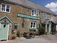 Hare Hounds Pub outside