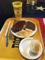 Dickey's Barbecue Pit food