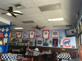 Cubbies Chicago Style Pizza inside