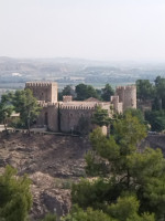 El Cardenal Del Alcazar outside