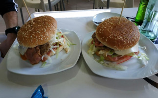 Hamburgueseria Tenaguillo food