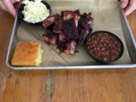 Seaway Smokehouse food