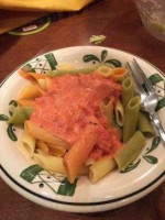 Olive Garden Saint Peters food