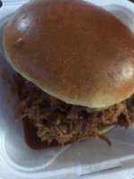 Porky's Bbq food