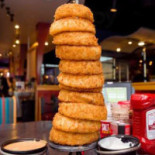 Red Robin Gourmet Burgers Cibo