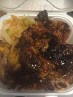 Milo's Jerk Hut food