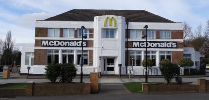 Mcdonald's Leeds Oakwood outside