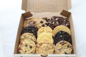 Insomnia Cookies food