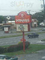 Popeyes Louisiana Kitchen outside