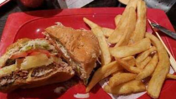 Red Robin Gourmet Burgers And Brews food