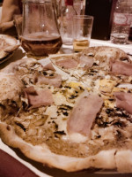 Pizzeria Tradicional food