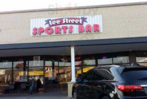 Lee Street Games Sports outside