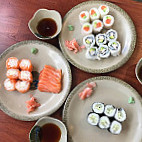 Sushis Kin food