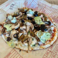 Mod Pizza food