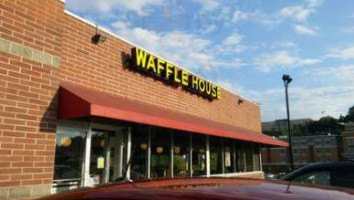 Waffle House outside