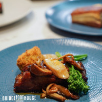 Bridgefoot House food